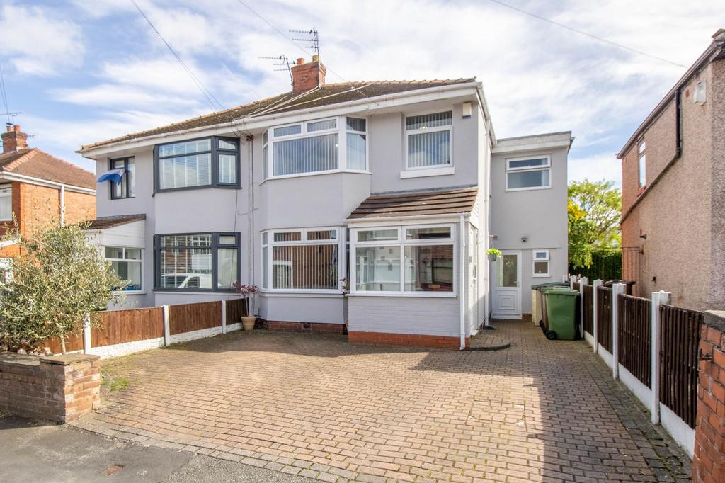 Wills Avenue, Maghull, L31 4 bed semidetached house for sale £315,000