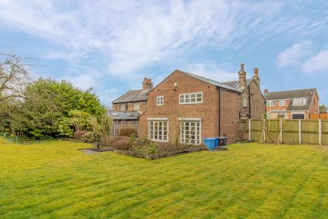 4 bedroom cottage for sale - Tithebarn Road, Knowsley, L34