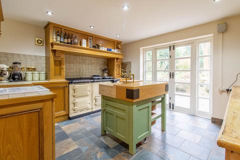 4 bedroom cottage for sale - Tithebarn Road, Knowsley, L34