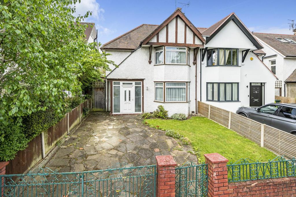 Greenfield Gardens, London 3 bed semidetached house for sale £900,000