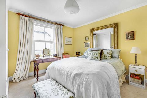 5 Beverley Path, London, SW13 0AL