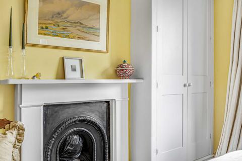 5 Beverley Path, London, SW13 0AL
