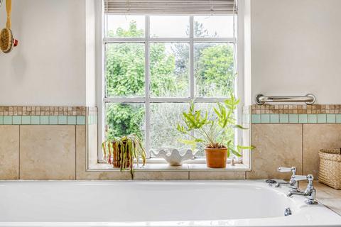 5 Beverley Path, London, SW13 0AL