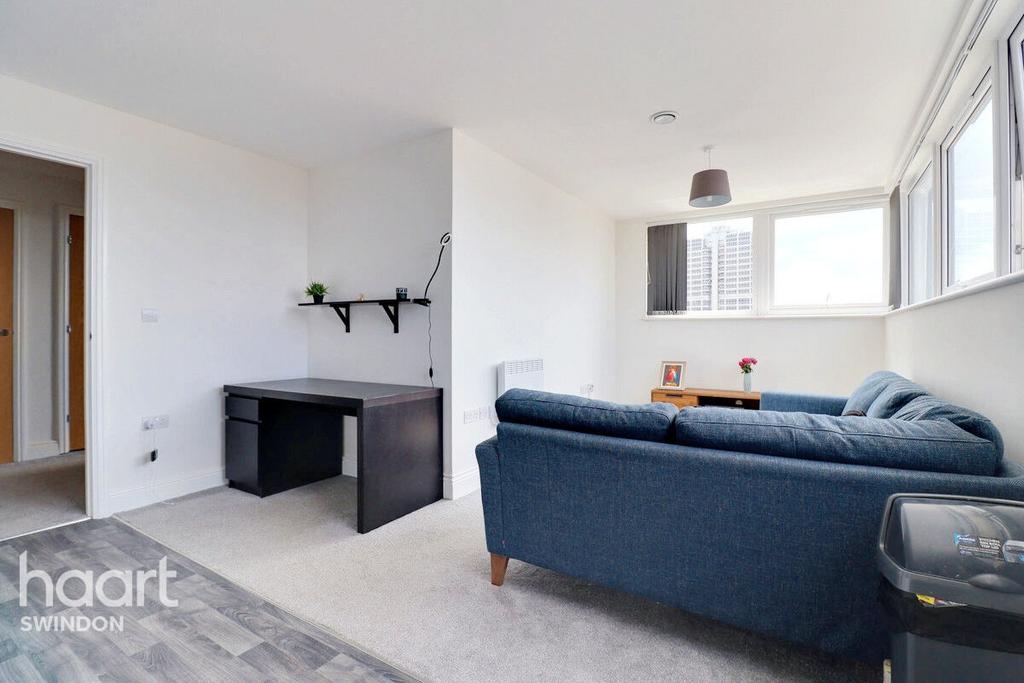 Fleming Way, SWINDON 1 bed apartment for sale £130,000