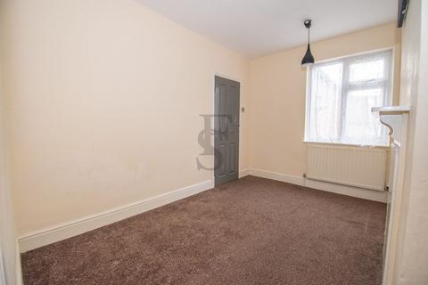 38 Pool Road, Leicester, LE3 9GD