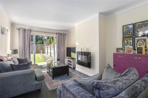 3 bedroom terraced house for sale - Hubert Day Close, Beaconsfield, Buckinghamshire, HP9