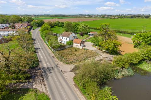 2 bedroom bungalow for sale - Scratby Road, Scratby, Great Yarmouth