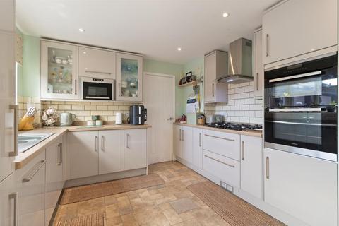 24 Bramley Close, Ledbury, HR8 2XP