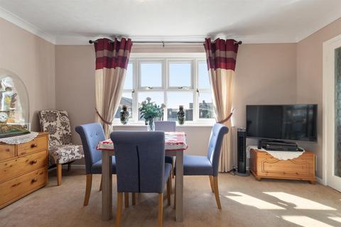 24 Bramley Close, Ledbury, HR8 2XP