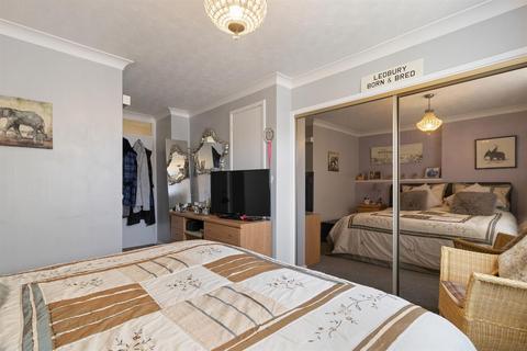 24 Bramley Close, Ledbury, HR8 2XP
