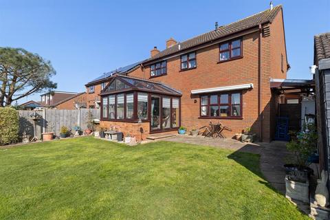 24 Bramley Close, Ledbury, HR8 2XP