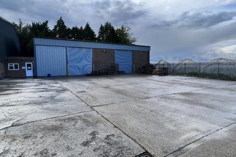 Industrial unit to rent - Unit 2 Monchelsea Farm Estate, Heath Road, Boughton Monchelsea, Maidstone, ME17 4JD