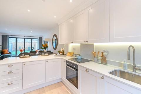 4 bedroom terraced house for sale, Consort Mews, 1a Rosehill, Hampton, TW12