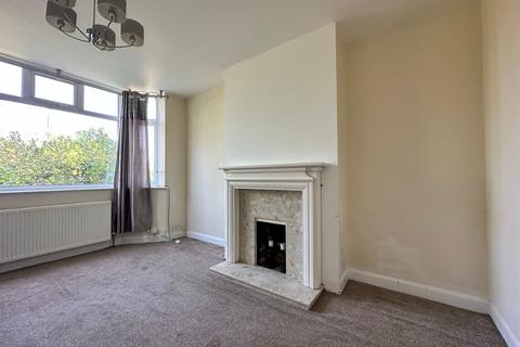 3 bedroom end of terrace house to rent - Airport Road, Bristol, BS14