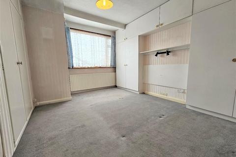 21 Harrow Road, Feltham, TW14 8RT