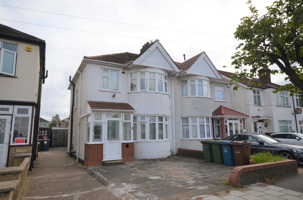 Uppingham Avenue,Stanmore,HA7 2JY 3 bed semidetached house £649,950