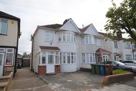 22 Uppingham Avenue, Stanmore, HA7 2JY