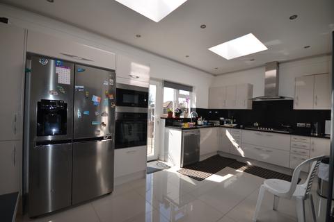 59 Ivanhoe Drive, Harrow, HA3 8QR