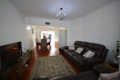 59 Ivanhoe Drive, Harrow, HA3 8QR