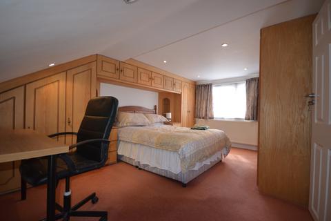 59 Ivanhoe Drive, Harrow, HA3 8QR