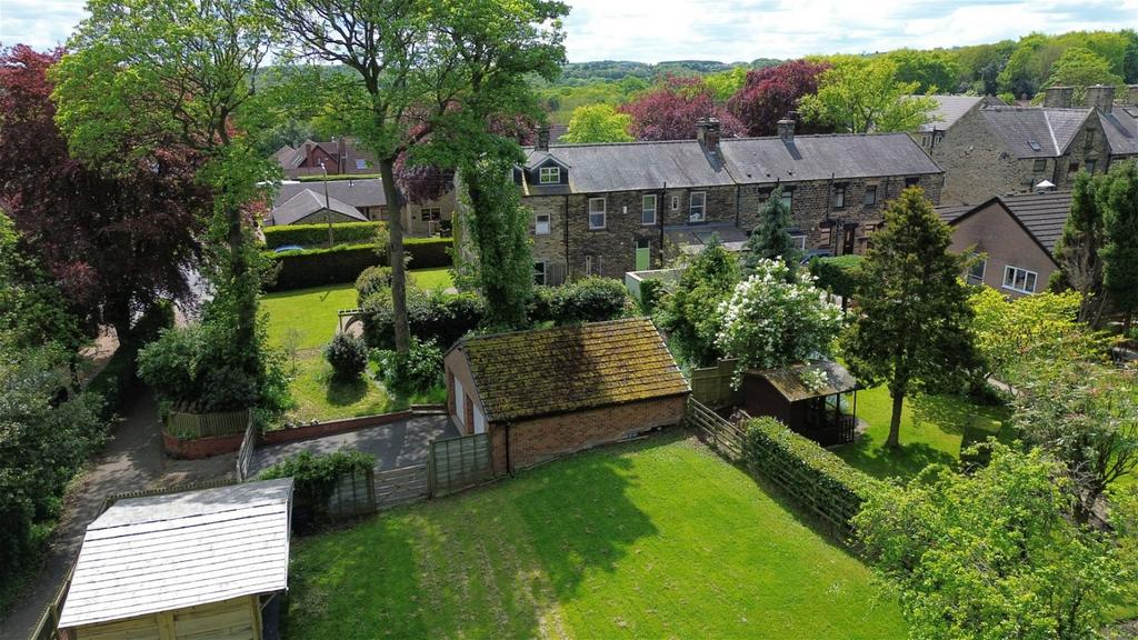 Ben Bank Road, Silkstone Common, Barnsley, S75 4PB 5 bed semidetached