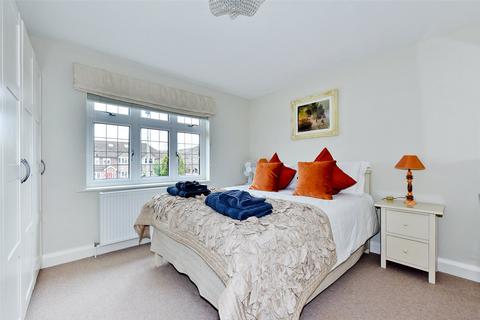 4 bedroom semi-detached house to rent - Dedmere Road, Marlow, Buckinghamshire, SL7