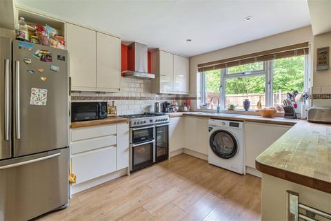 21 Appleton Avenue, The Reddings, Cheltenham, GL51 6TS