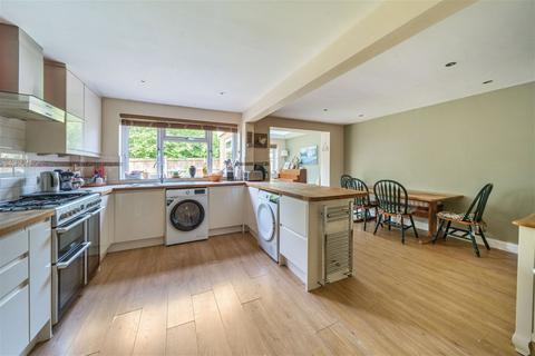 21 Appleton Avenue, The Reddings, Cheltenham, GL51 6TS