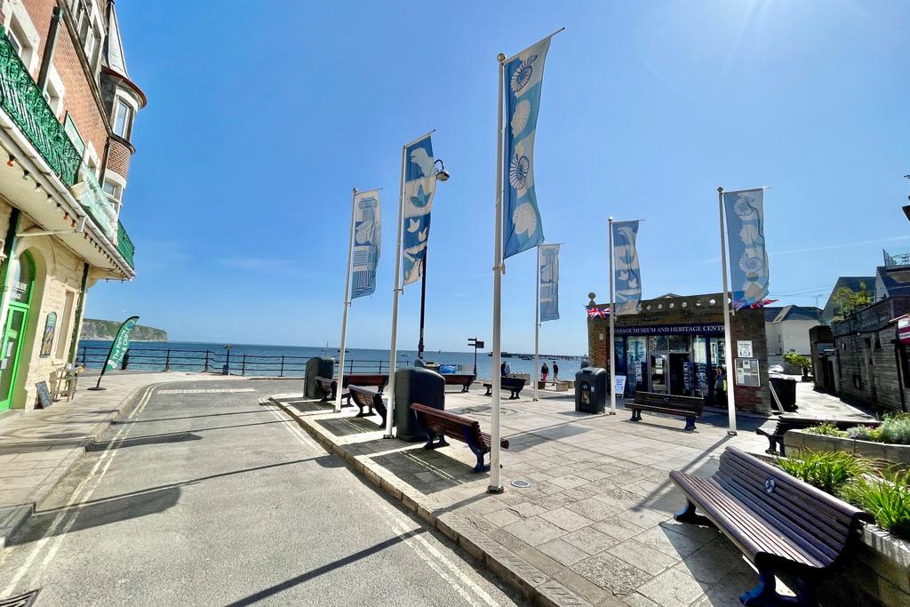 Location - 200m from the Town Square