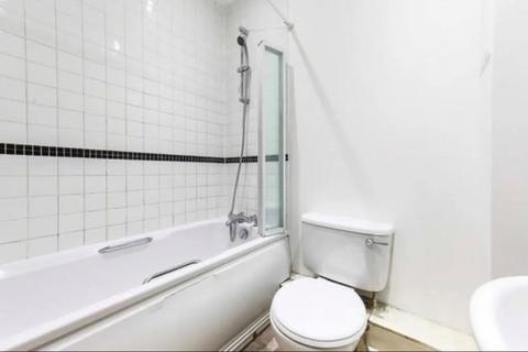 13 Gerry Raffles Square, London, E15 1BG