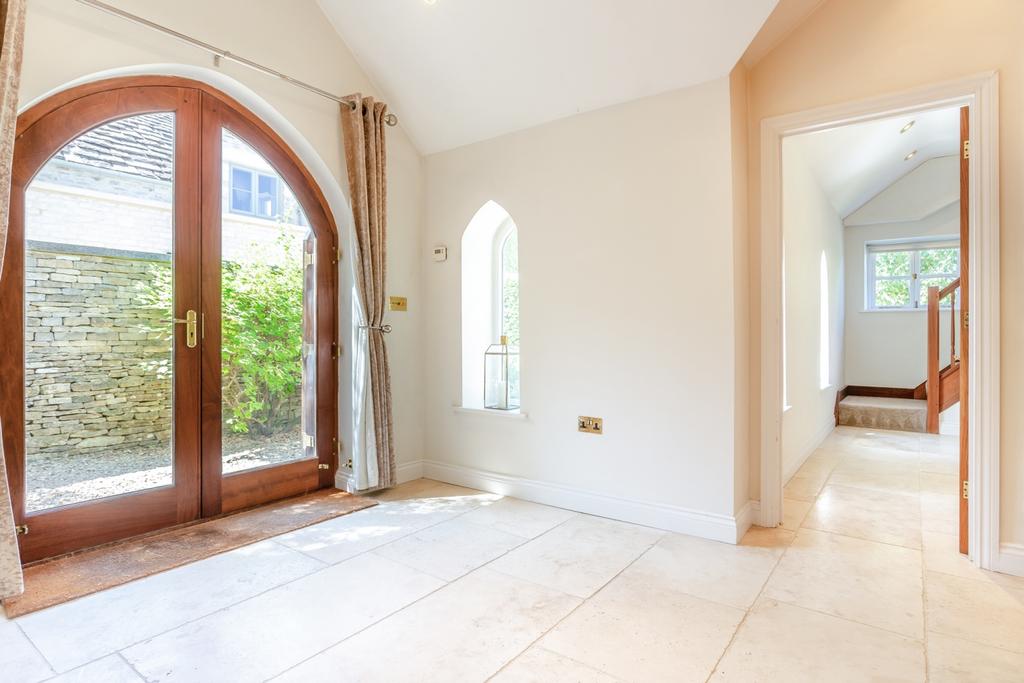 8657043-interior12