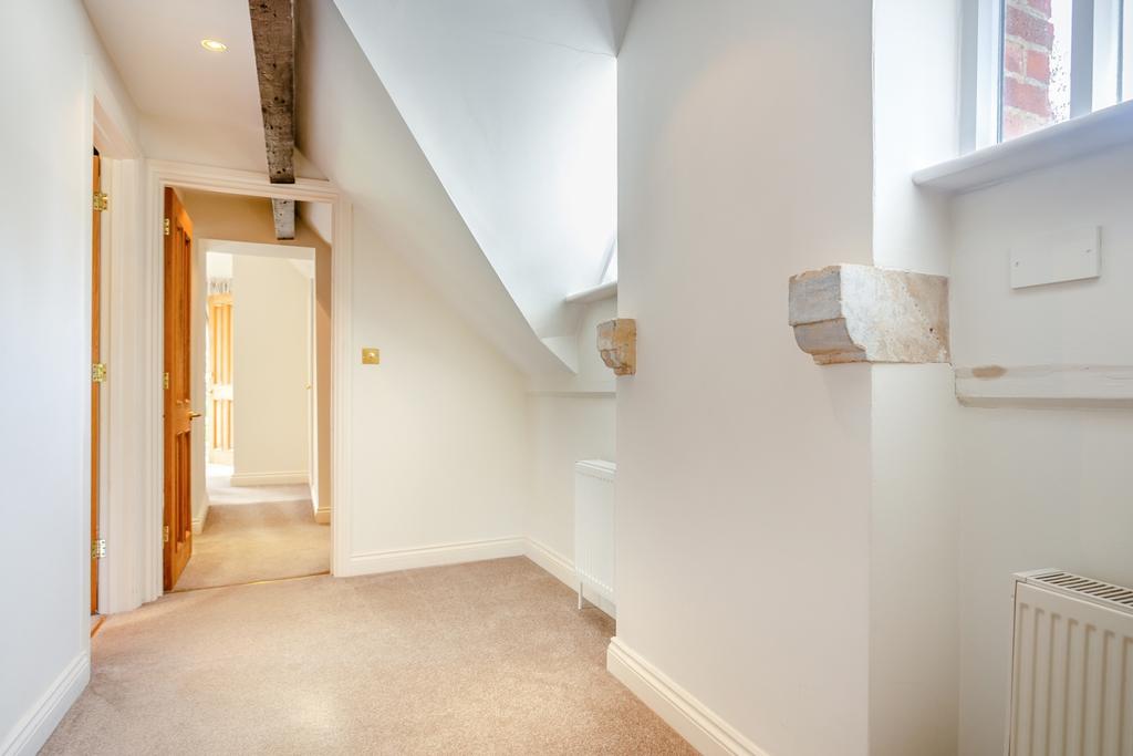 8657043-interior20