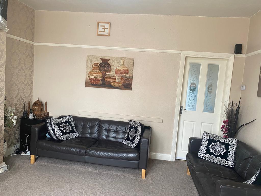 Green Lane Road, Leicester LE5 3 bed semidetached house for sale £