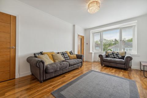 132 Randolph Drive, Clarkston, Glasgow, G76 8AU