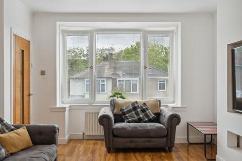 132 Randolph Drive, Clarkston, Glasgow, G76 8AU