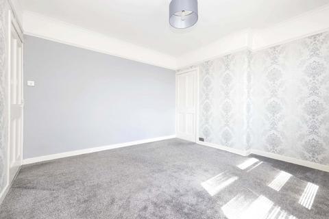 130 Birkenside, Gorebridge, EH23 4JQ