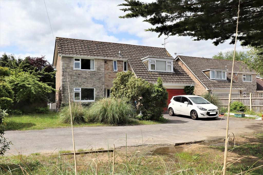 West Way, Broadstone, Dorset, BH18 4 bed detached house £525,000