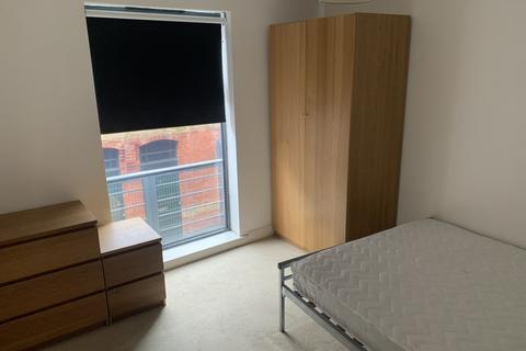 2 bedroom flat to rent, Barton Street, Manchester, Lancashire M3 4NN