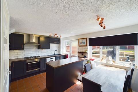 16 Cherington Close, Worcester, WR4 9XE