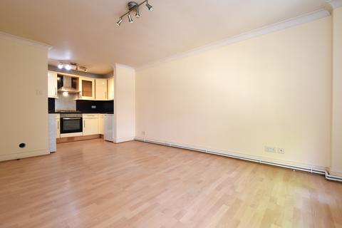 2 bedroom flat to rent, Ringers Road