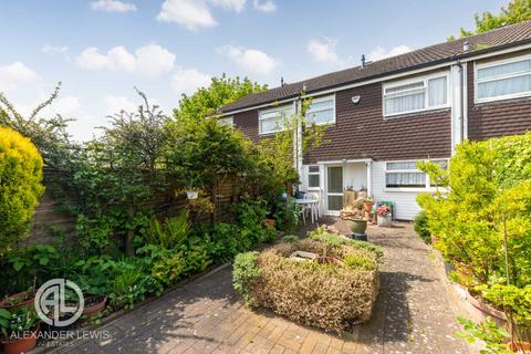 33 Parkfield, Letchworth Garden City, SG6 2QG