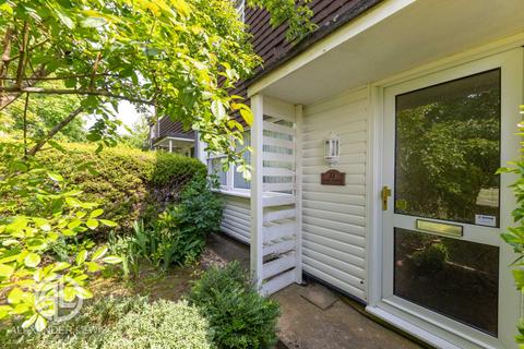33 Parkfield, Letchworth Garden City, SG6 2QG
