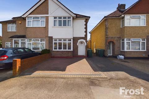 6 Sydney Crescent, Ashford, TW15 2BJ