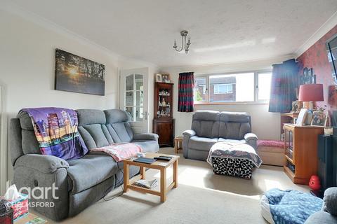 3 bedroom end of terrace house for sale - Foxglove Way, Chelmsford