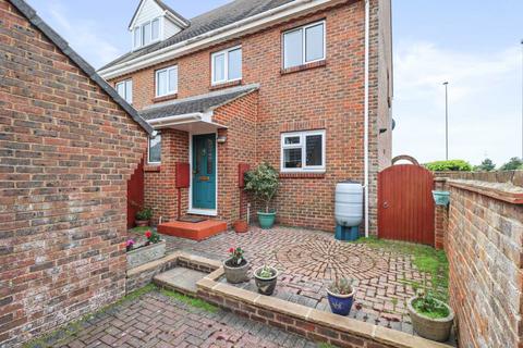 4 bedroom end of terrace house for sale, Blakes Way, Eastbourne