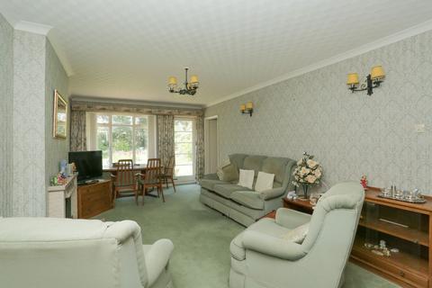 2 bedroom detached bungalow for sale, Woodland Way, Broadstairs, CT10