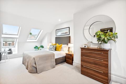 4 bedroom end of terrace house for sale - Mayford Road, London, SW12