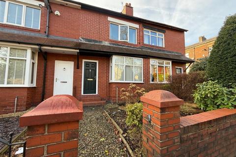 2 bedroom terraced house to rent, Tottington Road, Bury, BL8 1TX
