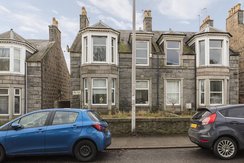 71 Clifton Road, Aberdeen, AB24 4RN 3 bed ground floor flat for sale