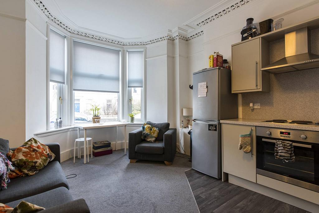 71 Clifton Road, Aberdeen, AB24 4RN 3 bed ground floor flat for sale £136,000